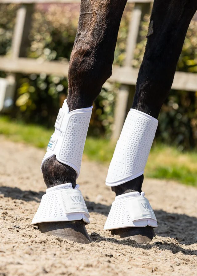 iVent Overreach Boot by Woof Wear - Image 9
