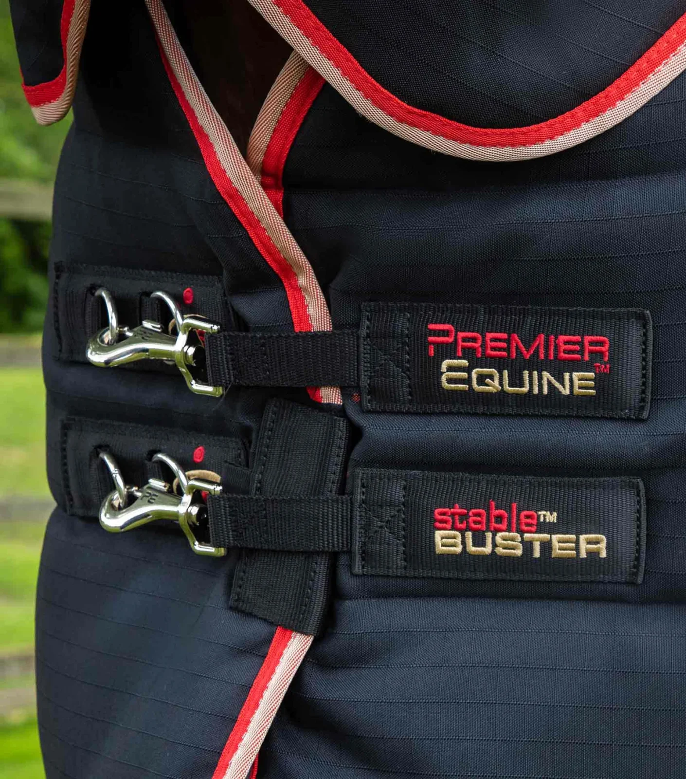 Premier Equine 200g Stable Rug with Neck Cover -Buster - Image 3