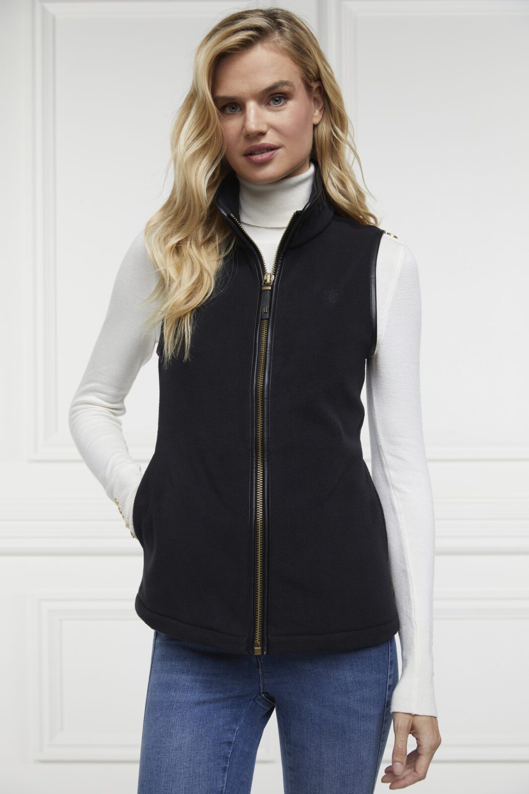 Holland Cooper Country Fleece Gilet -Black - Image 3