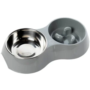 Aids feeding pets that tend to swallow food too quickly causing sickness and vomiting.