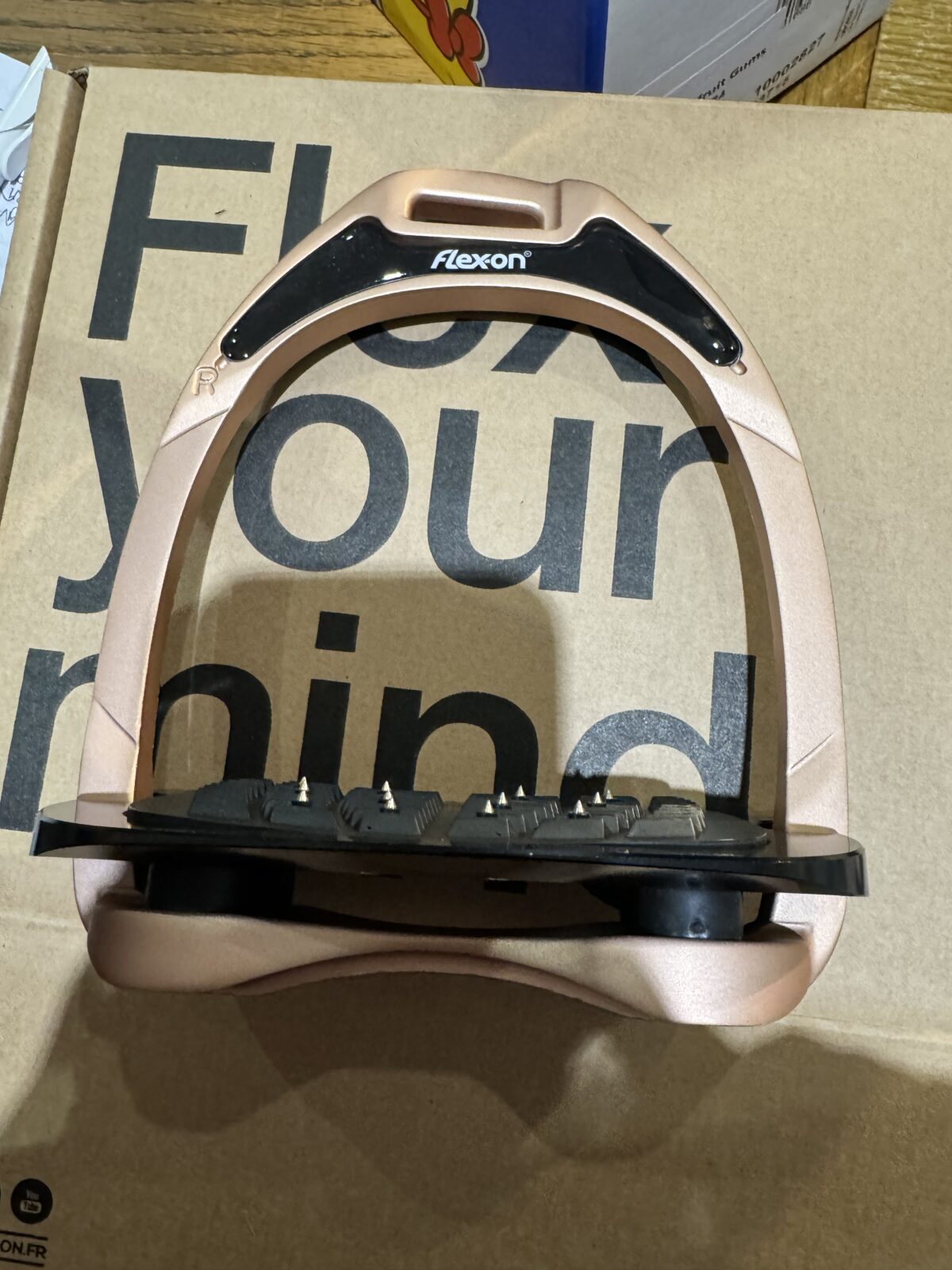 Flex-On Green Composite Stirrup -Rose Gold