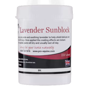 It soothes problematic, broken skin whilst giving sun protection.