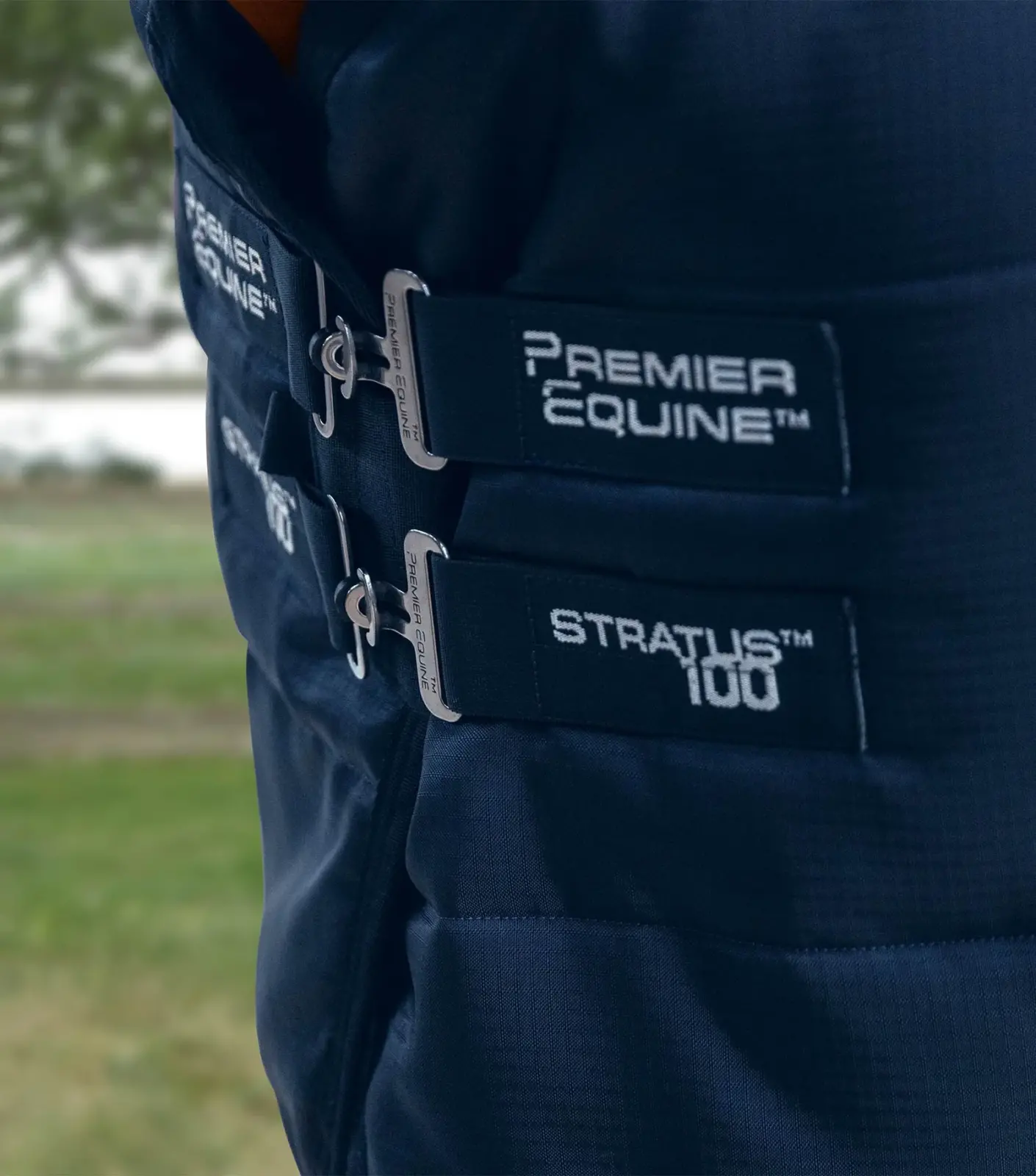 Premier Equine 100g Stable Rug with Neck Cover -Stratus - Image 3
