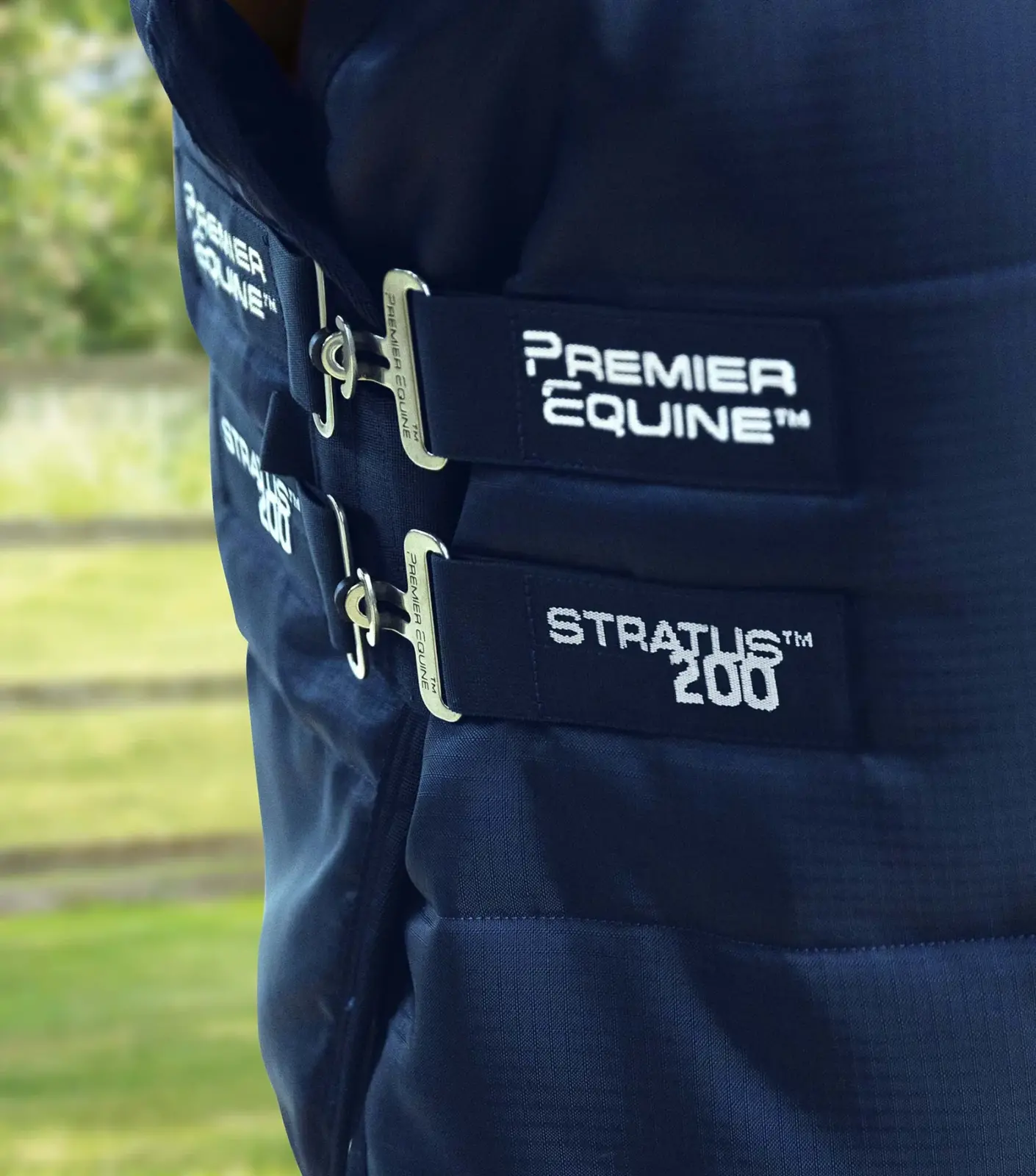 Premier Equine 200g Stable Rug with Neck Cover -Stratus - Image 4