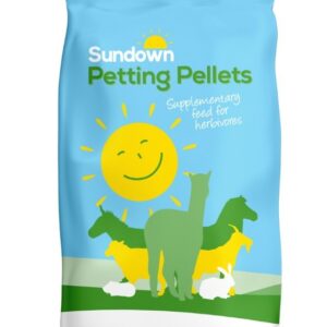 Sundown Petting Straw Pellet Feed 20kg Click & Collect