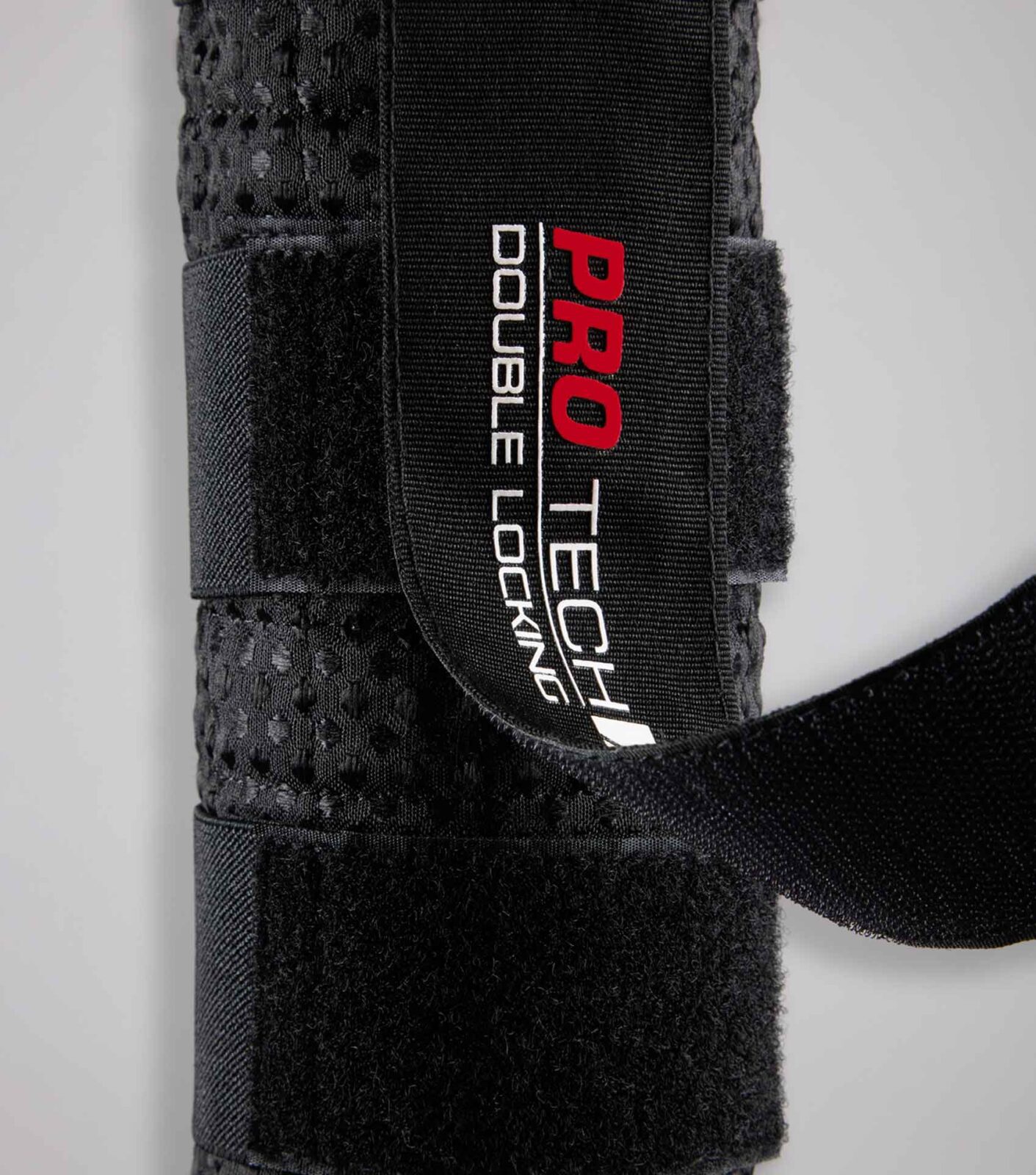 Premier Equine Waffle Quilted Double Locking Tail Guard - Image 4