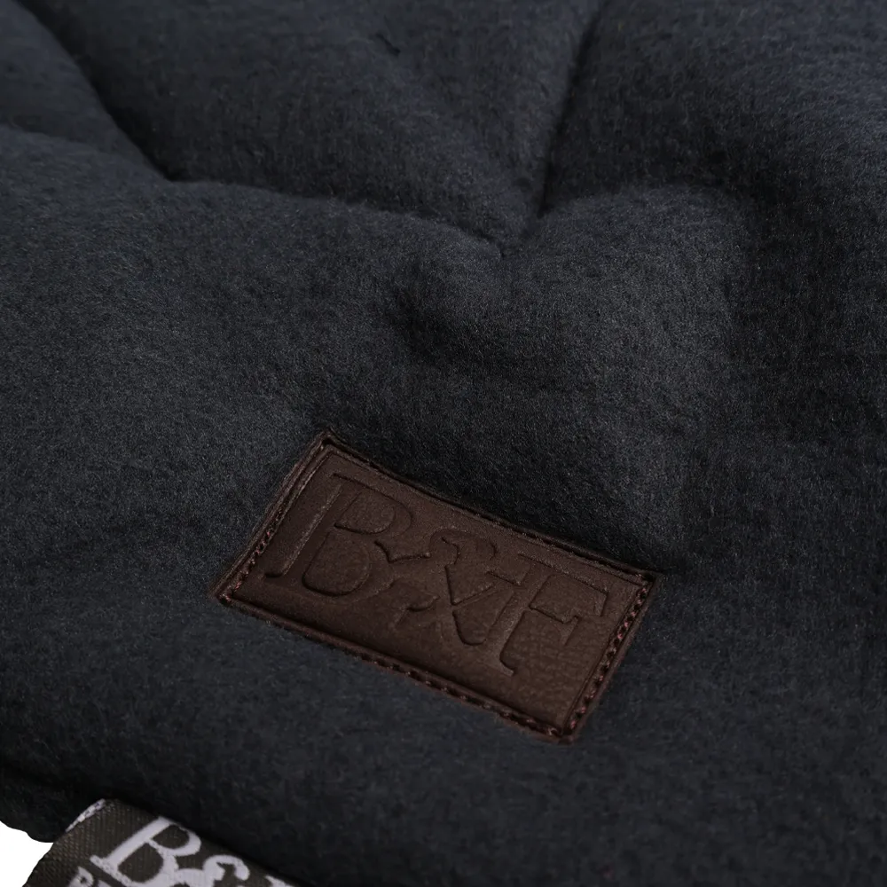 Benji & Flo Essential Fleece Dog Bed - Image 5