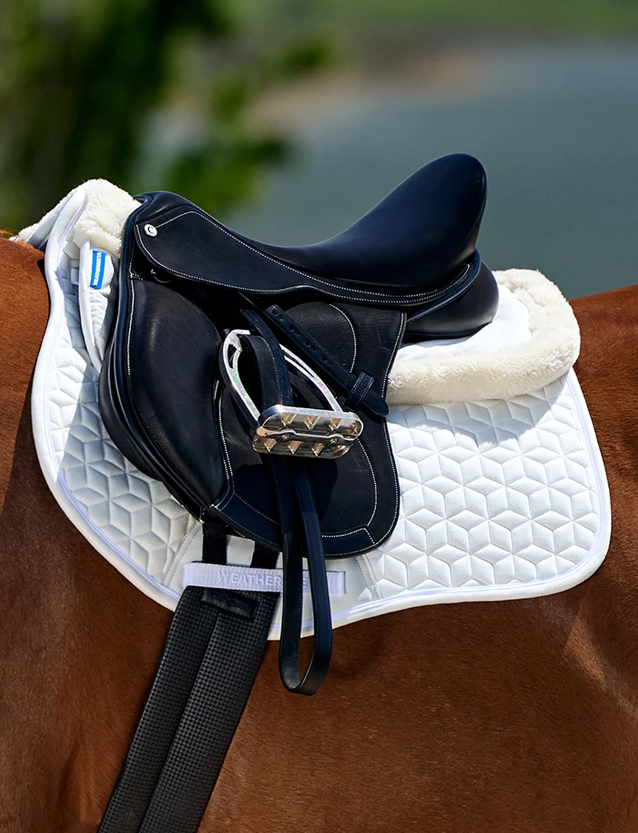 Weatherbeeta Memory Foam Comfort Fleece Edged Half Pad - Image 5