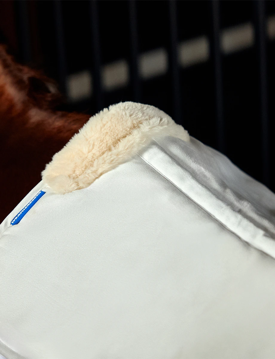 Weatherbeeta Memory Foam Comfort Fleece Edged Half Pad - Image 6
