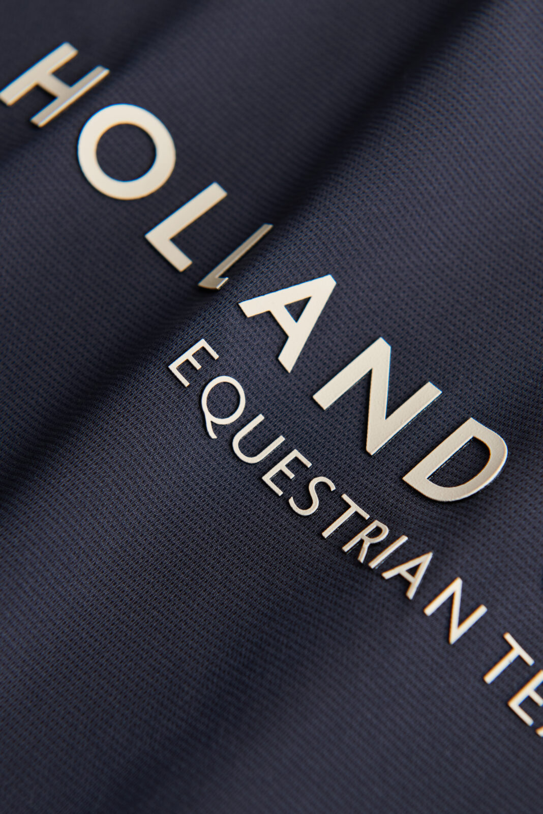 Chiltern Crew Tee -Ink Navy by Holland Cooper - Image 7